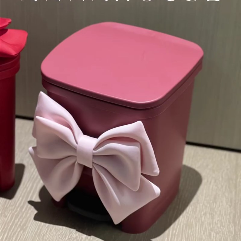 少女蝴蝶结垃圾桶客厅落t地摆件创意可爱卧室房间女生女孩软装饰