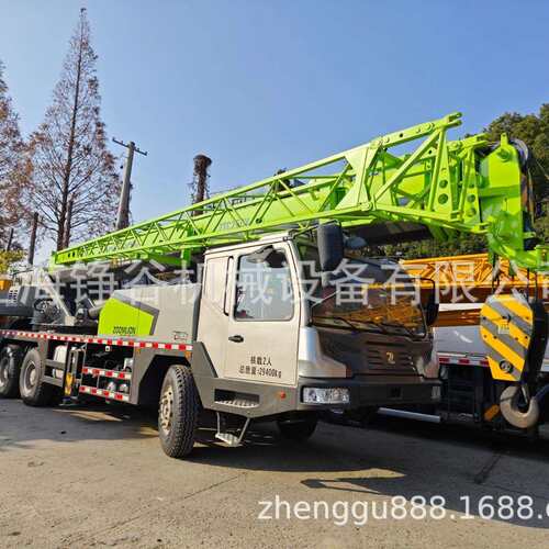 中联ZTC250V5汽车起重机中联25吨汽车吊ZOOMLION25TONSCRANE