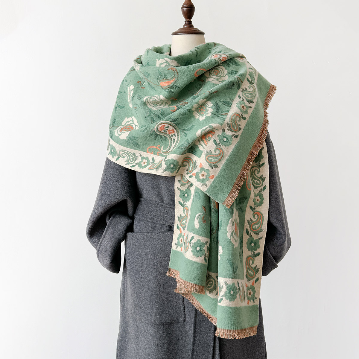 新款减龄花花复古文艺唯美保暖围脖双面仿羊绒加厚外搭披肩护颈女