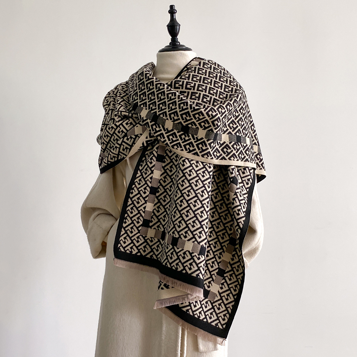 两用仿羊绒围巾空调房保暖外搭格子拼接时尚披肩秋冬加厚保暖围脖