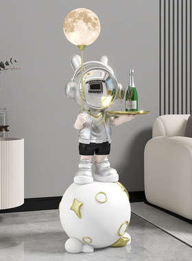 创意太空人太空人桌面摆件家居客厅儿童房月球台灯酒柜礼物