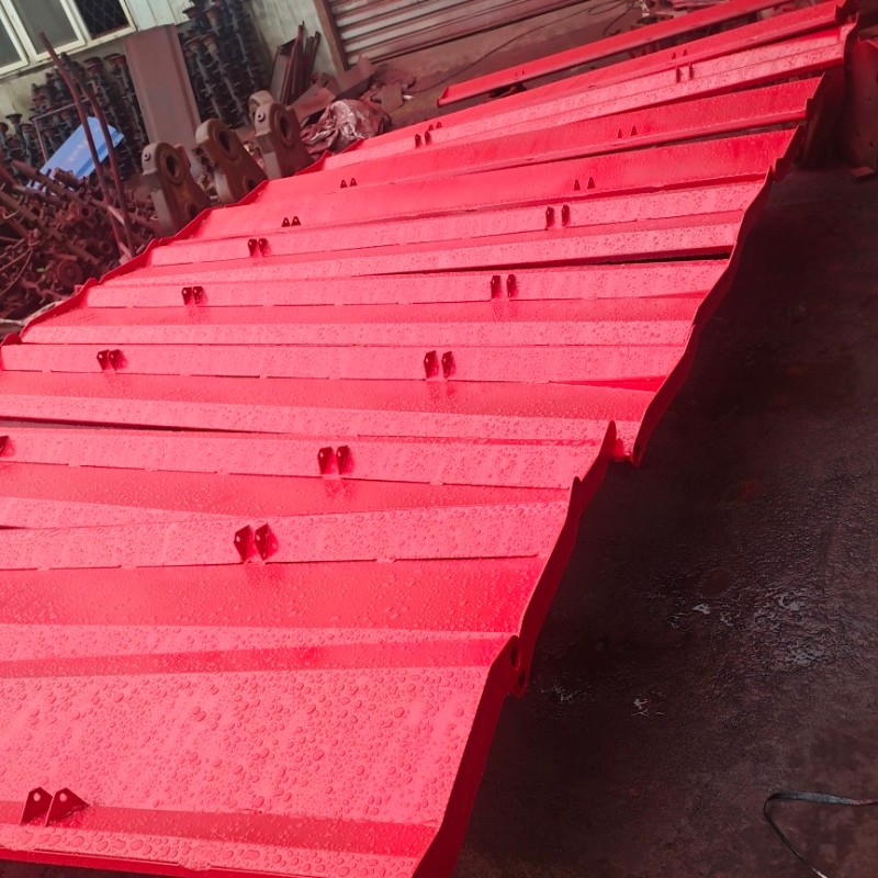 旋耕机挡泥板后拖板旋耕犁配件旋耕耙刮压罩板连云港南昌豪丰开元