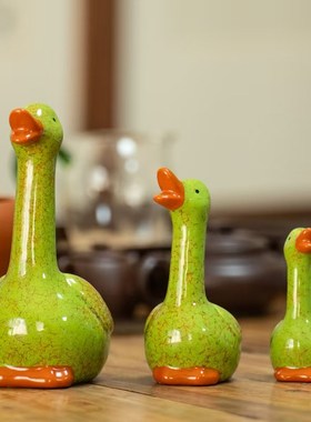 工艺品陶瓷动物小摆件现代简约生日礼品绿色卡通可爱鸭家居装饰品