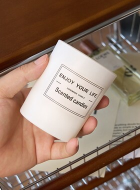 香薰蜡烛杯摆件烛台带盖黑白双色室内香氛摄影摆拍装饰拍摄小物件