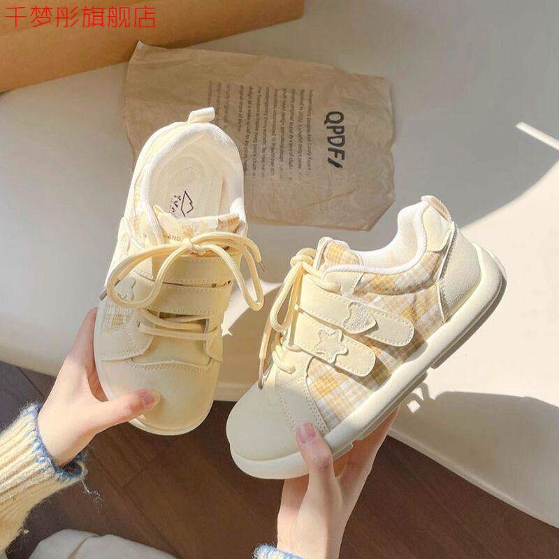 新款魔术贴百搭小白板鞋女