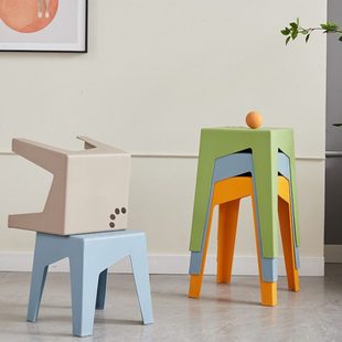 网红家用凳子加厚塑料可叠放摞叠餐桌板凳圆凳高凳子北欧椅子