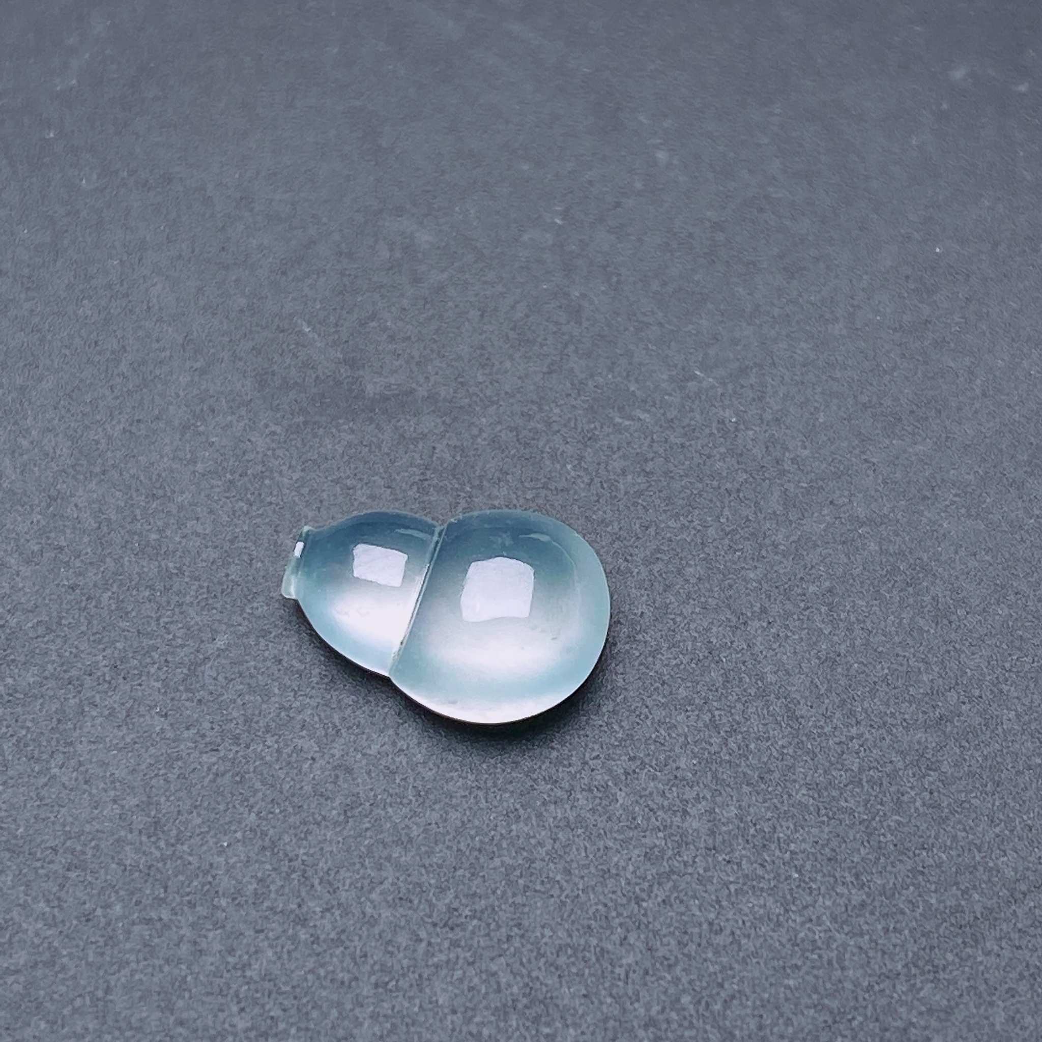缅甸天然翡翠a货冰种小葫芦裸石fxj,尺寸:9.9-7.2-3.5mm