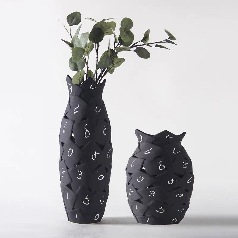简约现代镂空陶瓷花瓶工艺品客厅样板间玄关手绘插花器餐桌装饰品