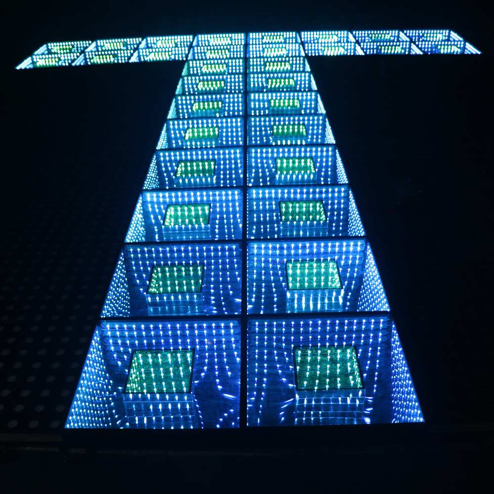 3D镜面深渊LED跳舞地板灯方形ABS底座户外防水可拼接上墙中间带框