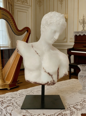 北欧复古人物轻奢树脂雕塑摆件家居客厅卧室样板房装修设计大摆件