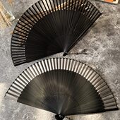 芷墨女式 拍摄道具便携扇子黑色银色 纯色折扇日用古风简约大气时尚