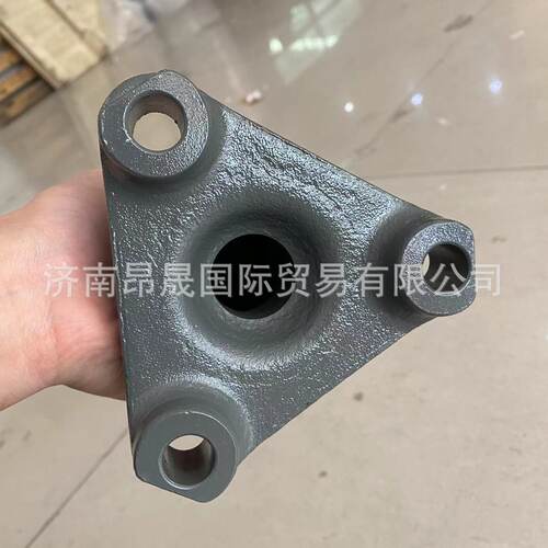 重汽 汕德卡C7H C9H TX 配件 712W66420-8142 右后挡泥板支架总成