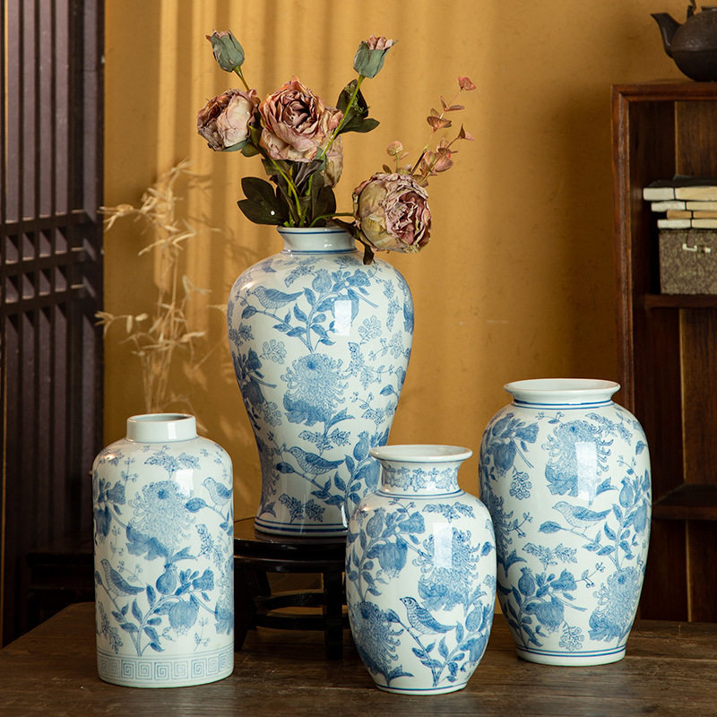 浅蓝色陶瓷花瓶插花手绘新中式家居客厅装饰博古架瓷器工艺品摆件