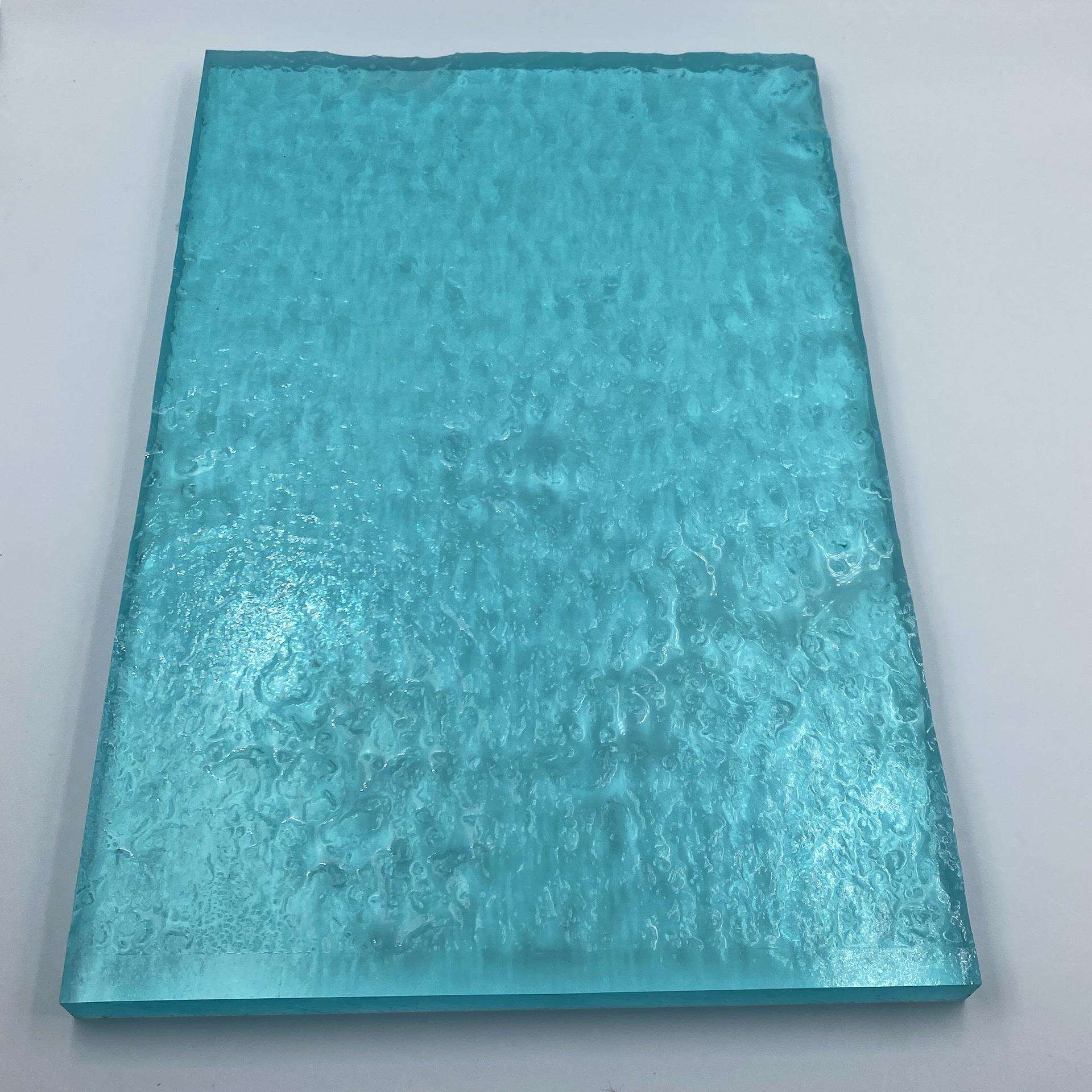 透明蓝不规则石头纹凹凸有机玻璃浇注大小岩石纹双面湖蓝亚克力板