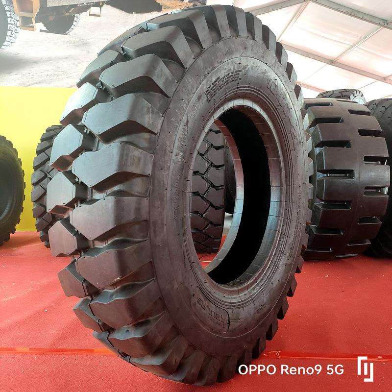 1200R20 900R20全钢丝轮胎矿山轻卡货车轮胎工程机械车胎厂家