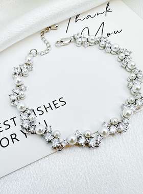 Q6-2251 复古轻奢珠珠百搭白色手链