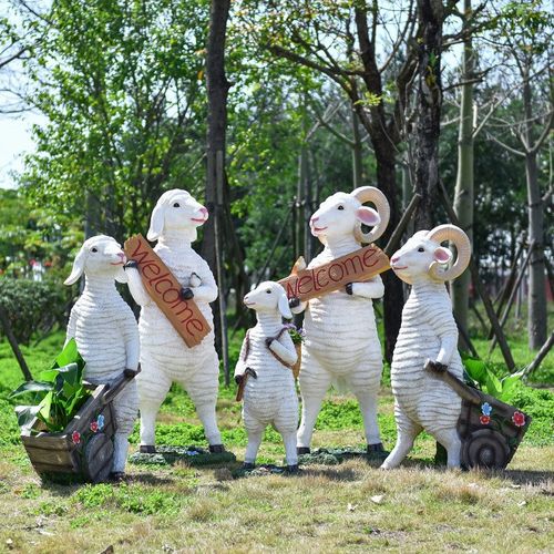 户外园林卡通绵羊玻璃钢雕塑花园公园庭院草坪山羊模型景观大摆件