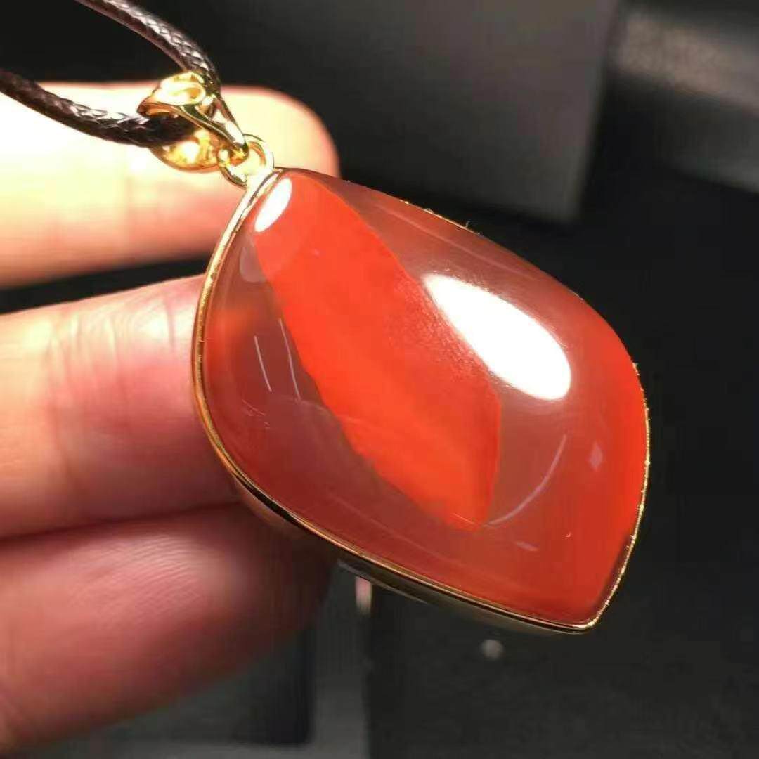 厂家瓦西南红冰飘叶子挂件 意义吉祥 美感十足 直播货源