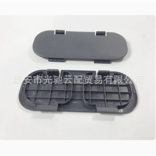 适用于老锐志 05-09尾灯后盖防尘盖 装饰盖 检修盖64718-OP010-CO