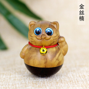 金丝楠木雕刻小猫 小铃铛不倒翁摆件 可爱木猫文玩手把件厂家