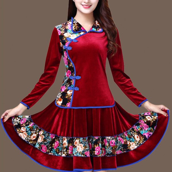 金丝绒广场舞服装新款套装秋季大妈跳舞裙子女中老年演出服春秋