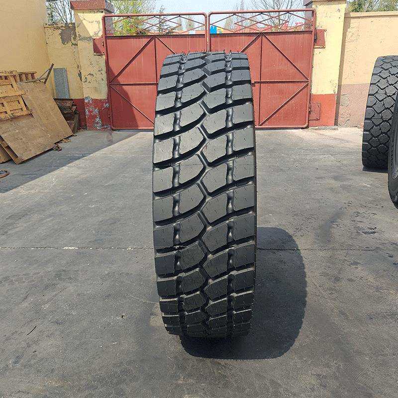 1600R25宽体车轮胎 16.00R25宽体自卸车矿山钢丝工程机械轮胎