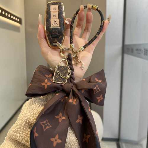 适用于奥迪A5LA6LQ6L新款汽车套