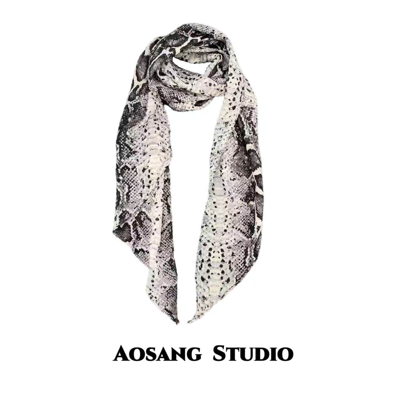 蛇纹围巾女时尚复古动物纹披肩秋冬百搭韩版长条丝巾潮流围脖