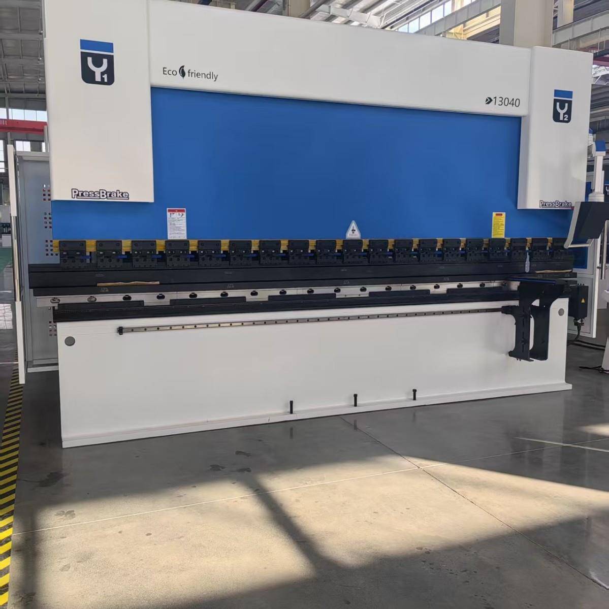 WC67K-400T/6000电液伺服数控折弯机高精度多功能角度编程