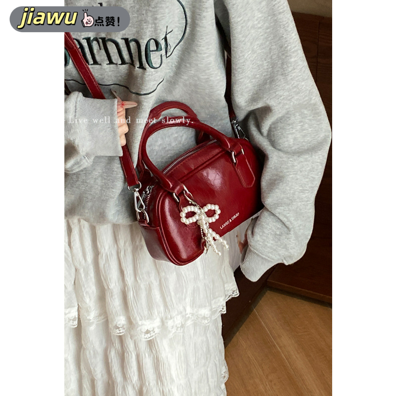 新款 夏季高级感手提包红色小方包简约百搭单肩斜挎包涤纶都市简