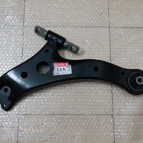 适用黄海旗胜V3下摆臂 下悬挂 下支臂 三角臂下托臂 曙光汽车配件