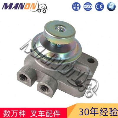 KOMATSU叉车6202-73-6110 柴油手油泵上盖适用4D95S-W\6D95发动机