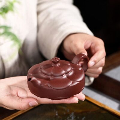 230CC全手工菱花周盘壶原矿紫泥扁壶超细腻做工传统器型素光器