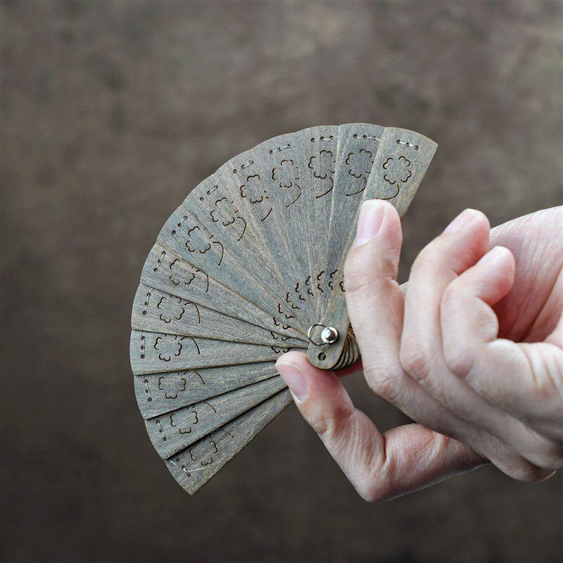 幸运草小苏扇 绿檀o木扇子中国风工艺扇古风拍照旅游折扇新中式