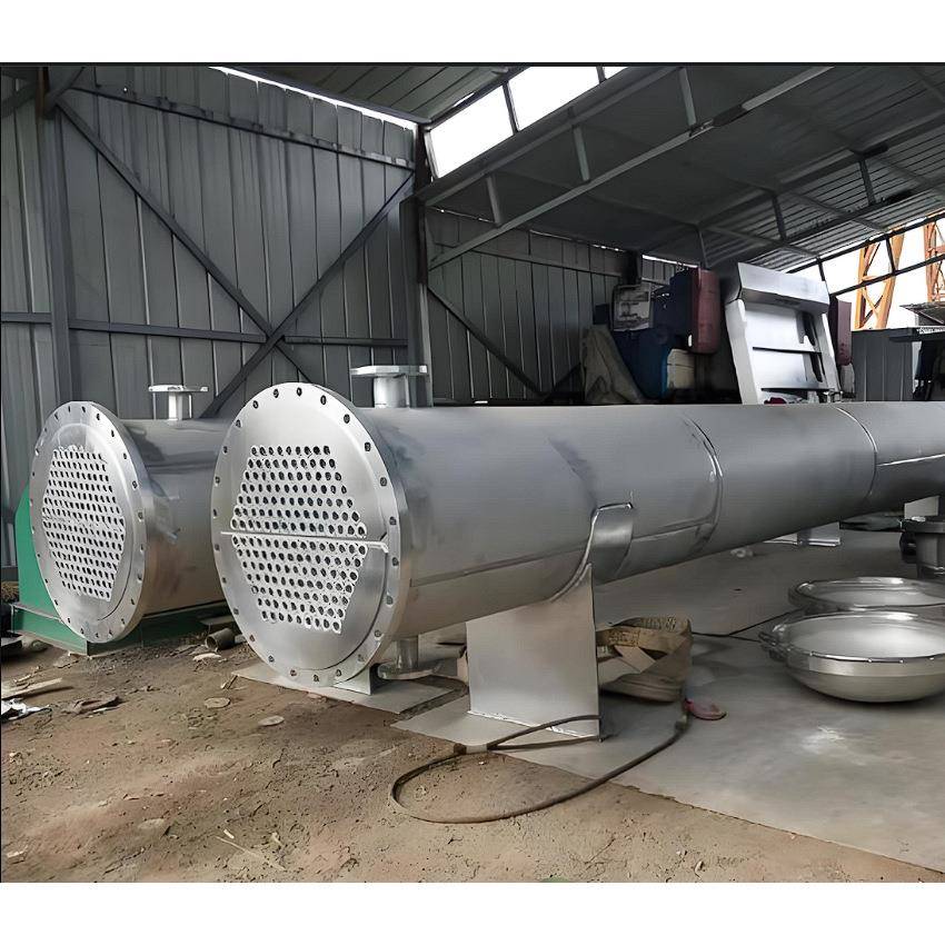 304不锈钢冷凝器化工制药实验室列管式换热器蒸发喷淋式冷凝器