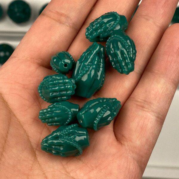 雪巴琉璃克万地狱深绿色系精工雕刻佛手背云星月菩提金刚脖挂配饰