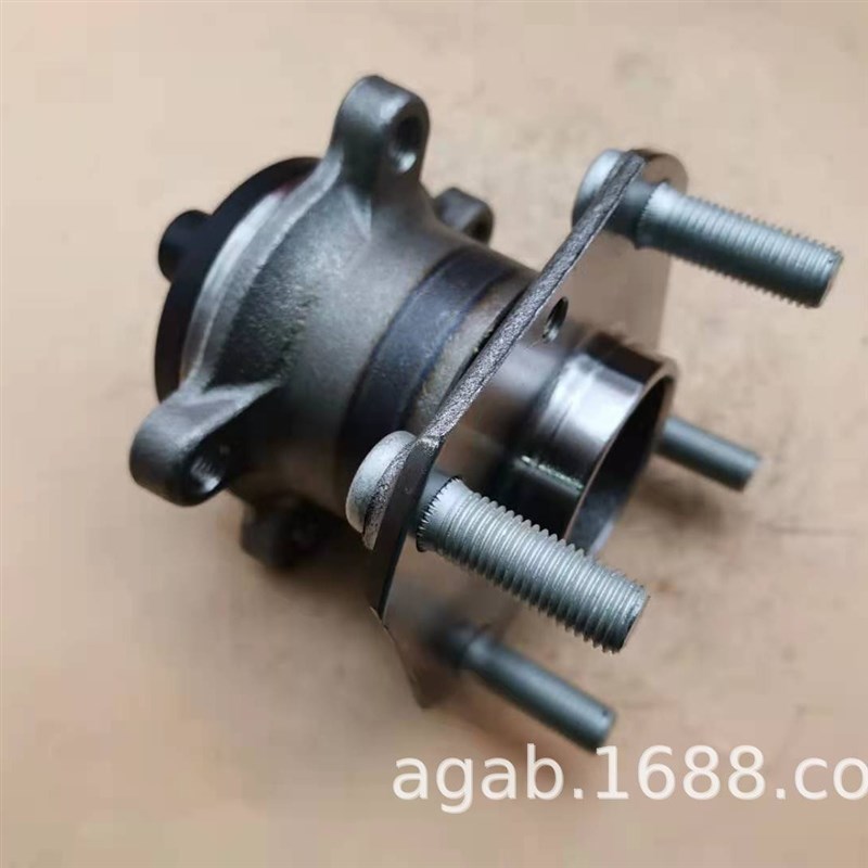 适用马自达2014款M2后轮轴头D09H-26-15X DA7H-26-15X