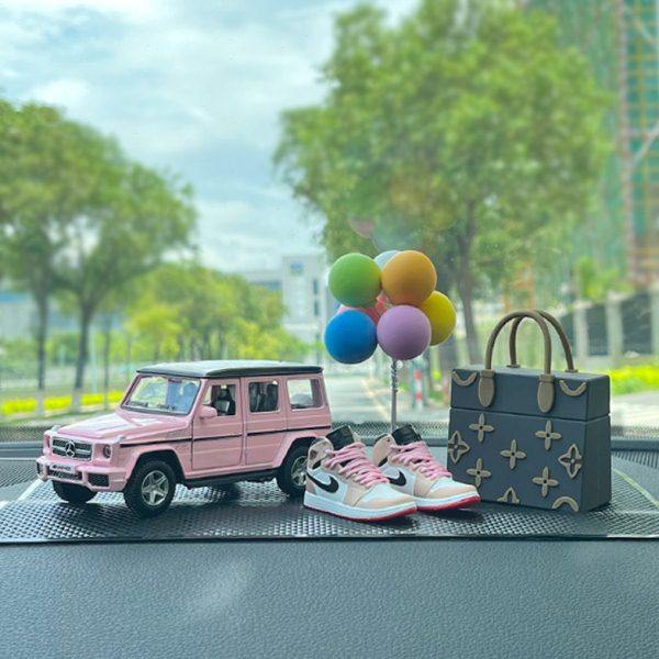 汽车摆件2023可爱模型中控台个性创意网红车载车内轻奢品装饰大全,汽车用品/电子/清洗/改装,摆件,淘宝优惠券,粉丝福利购,淘宝优惠卷