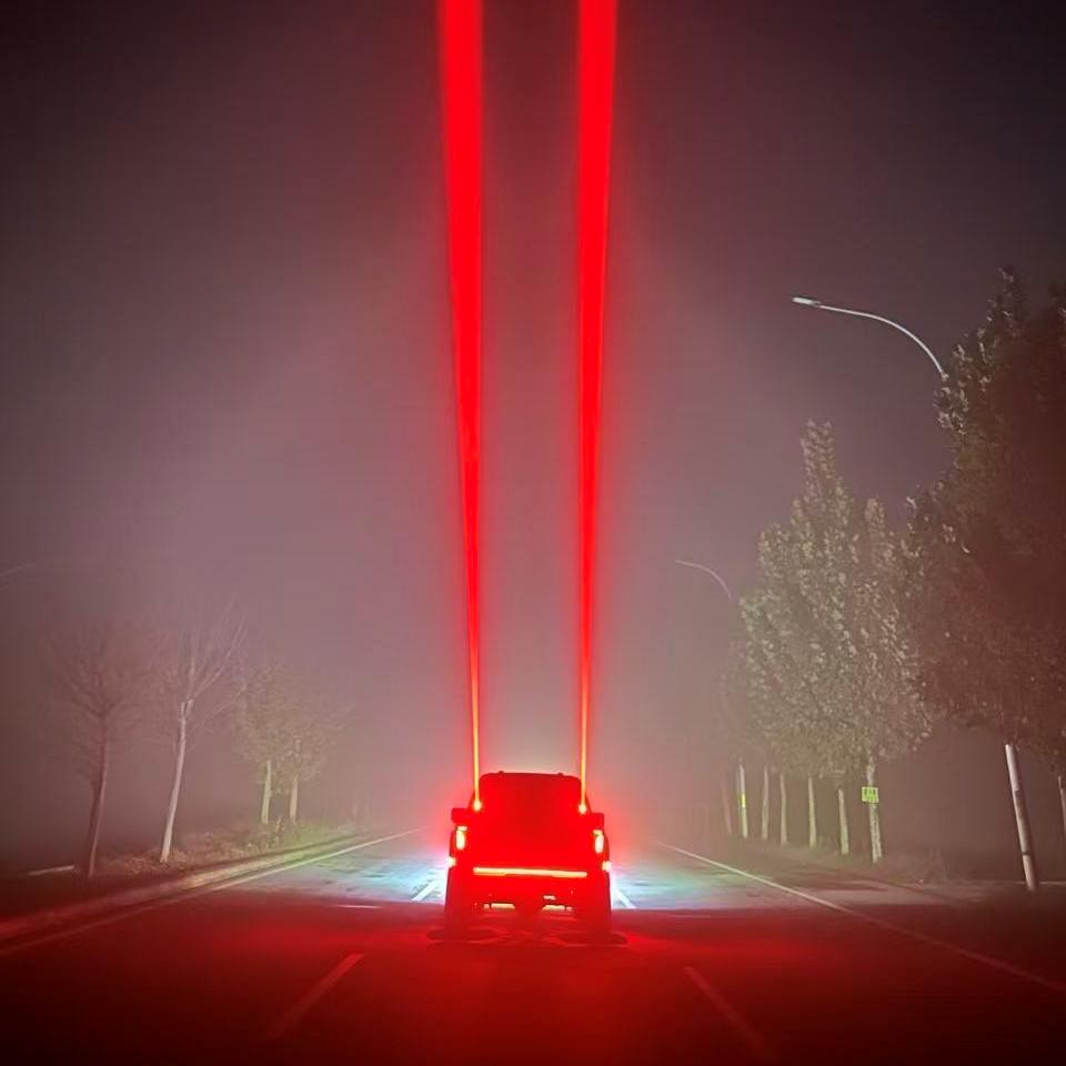 车载远程领航灯激光炮穿