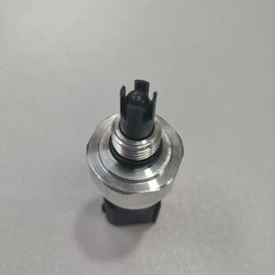 用于梅塞德斯-奔驰VAL2EO空调压力传感器20381519适2汽20951车传