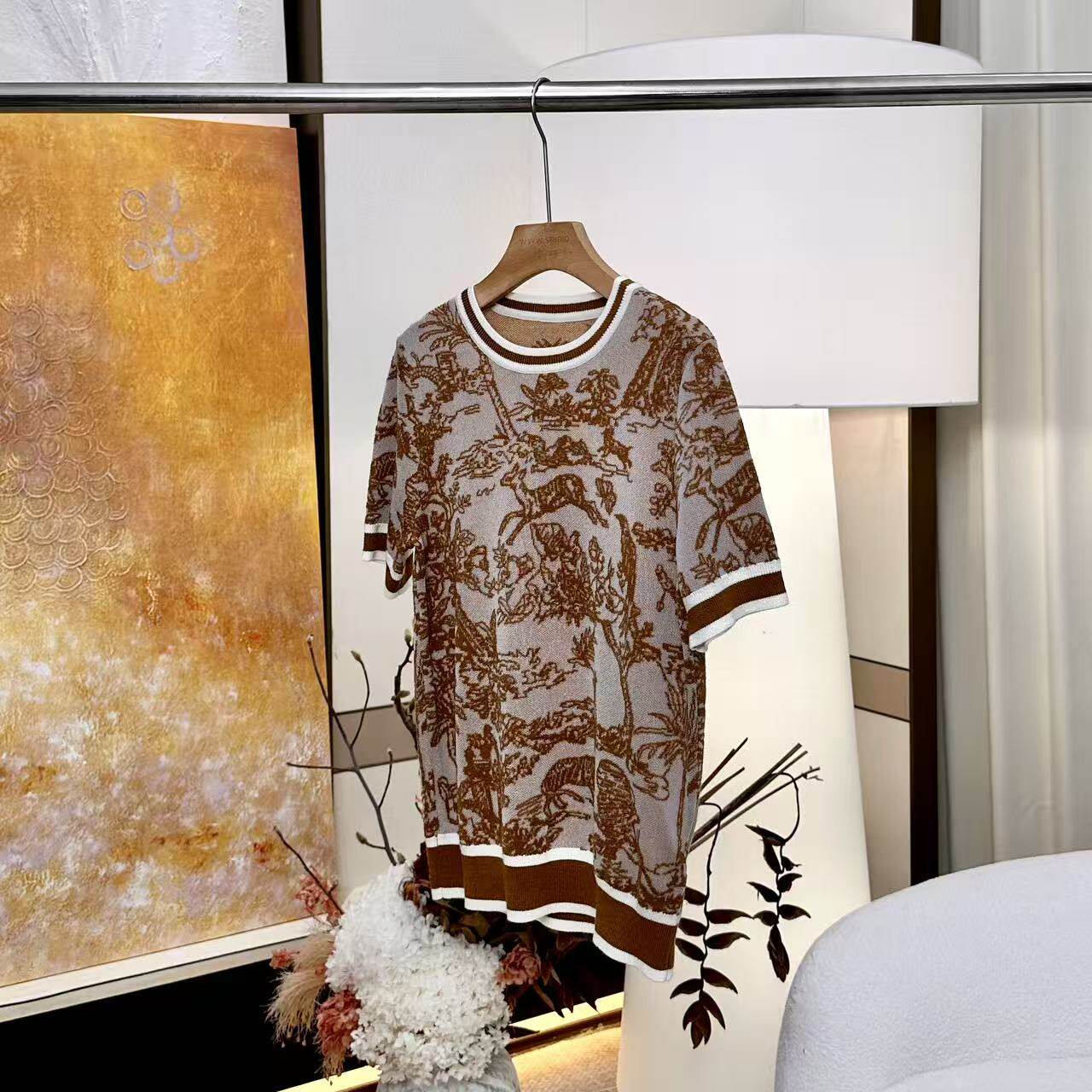 【妍妍】桑蚕丝/羊毛 立体肌理提花撞色边针织T恤ONSM24636191