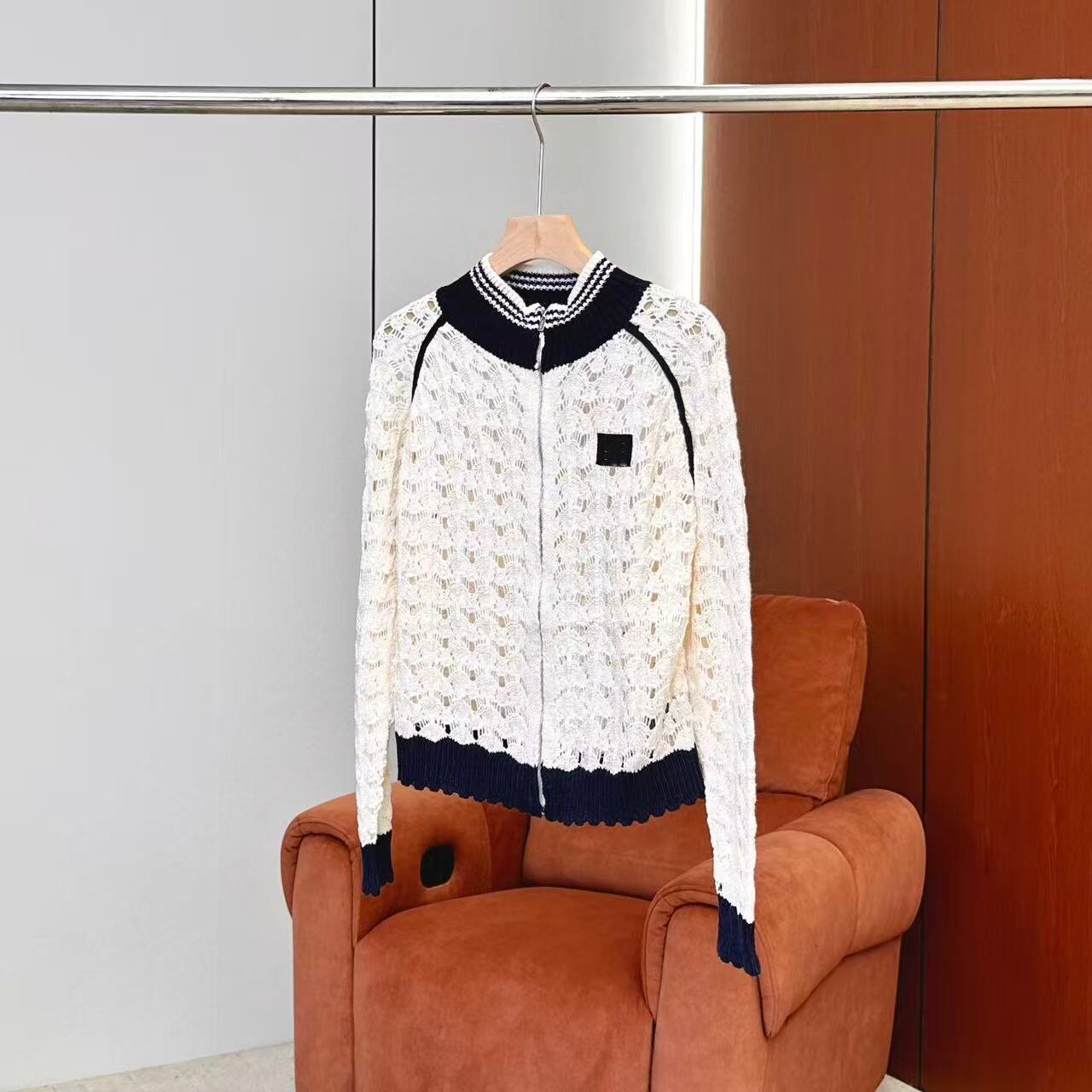 【妍妍粉丝专享】26新款立领拉链撞色镂空针织开衫ONWM238636148