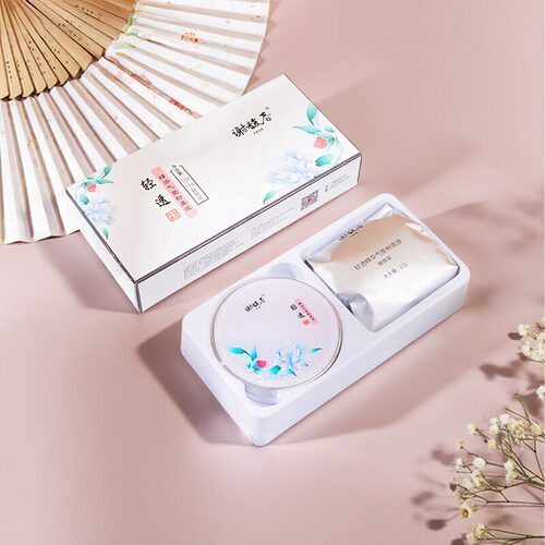 谢馥春轻透精华气垫粉底