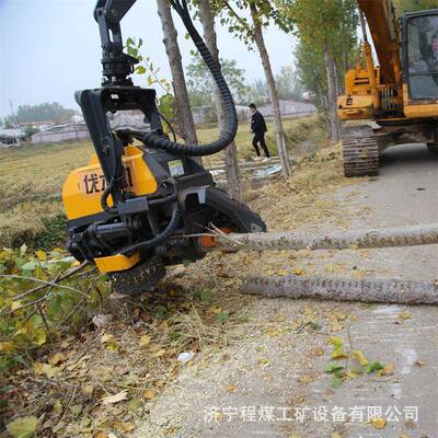 挖机伐木抱夹锯木林头去断TOP枝头动带锯夹木机园树木全自伐木机