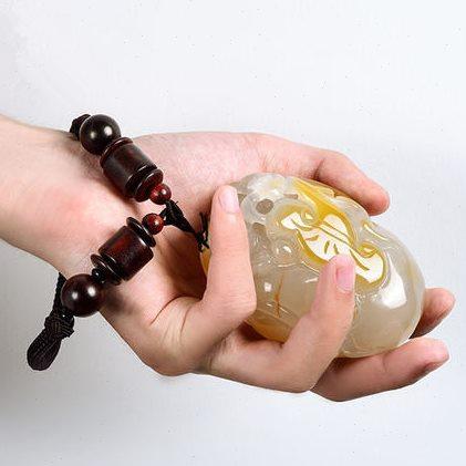 玉器工艺品玉石玛瑙玉髓手把件 巧雕玛瑙貔貅手把玩物带证书,家居饰品,玉雕,淘宝优惠券,粉丝福利购,淘宝优惠卷
