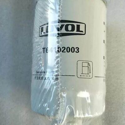 福田斯滤清器雷沃铂金欧豹油水滤芯分离器824/柴油T64102003904