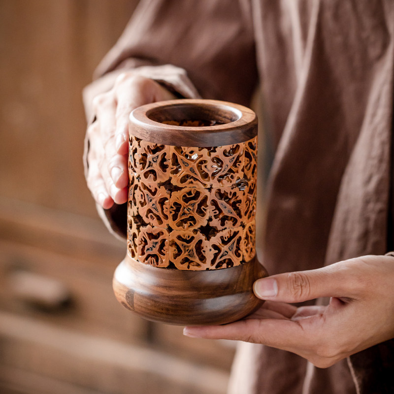 中式复古核桃镂空茶道收纳筒胡桃木笔筒方形茶道六君子筒创意花插