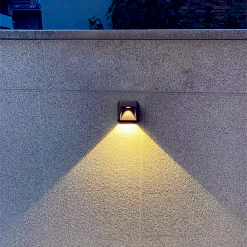 户外壁灯别墅酒店庭院露台门口洗墙高端壁灯防水双向发光外墙射灯