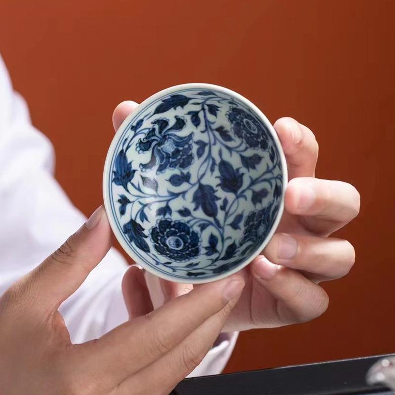 手绘元青花缠枝莲普洱杯单杯高端个人专用仿古茶碗品茗杯陶瓷单杯