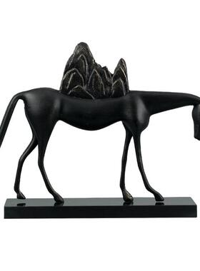 现代简约黑色马摆件办公室书房书柜样板房软装家居轻奢装饰工艺品